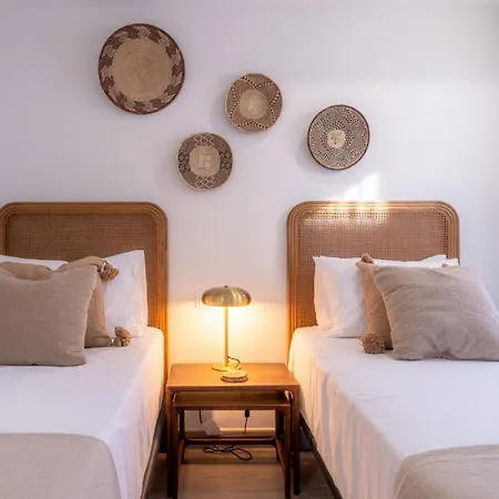 Stylish Boutique 2-bedroom Penthouse Near * Estepona