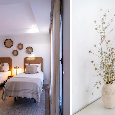 Apartment Stylish Boutique 2-bedroom Penthouse Near