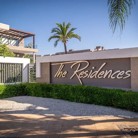 Stylish Boutique 2-bedroom Penthouse Near Estepona
