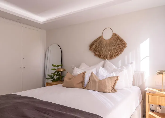 Appartement Stylish Boutique 2-bedroom Penthouse Near *